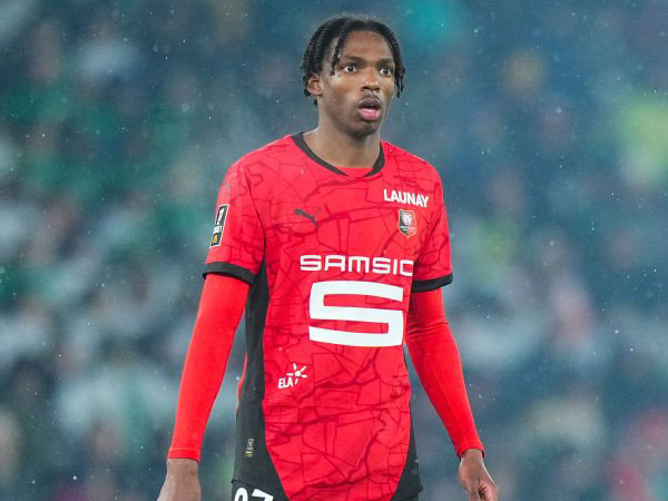 Perkuat Lini Pertahanan, Arsenal Lirik Jeremy Jacquet